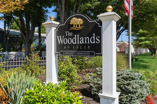 74 Finch Lane #74, Islip, NY 11751