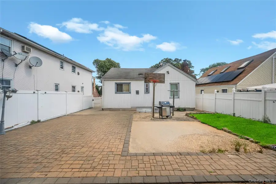 548 Keller Avenue, Elmont, NY 11003 - Image #3