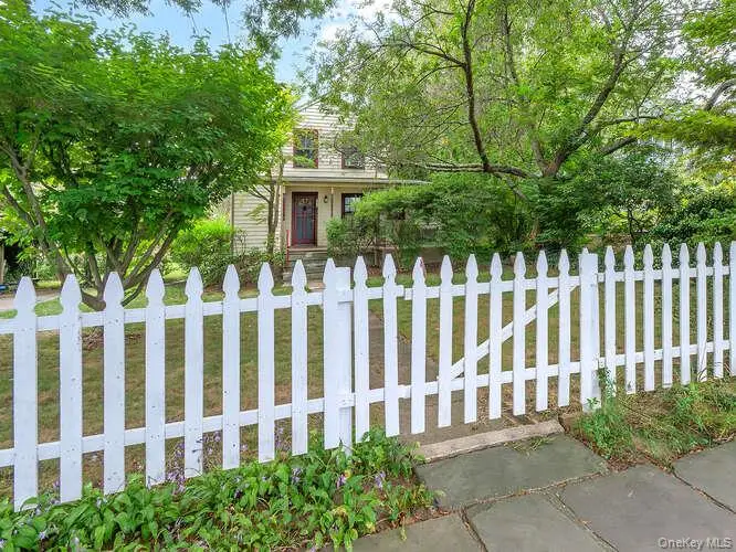 171 8th Avenue, Sea Cliff, NY 11579 - Image #1