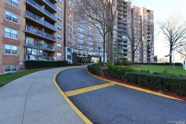 61-20 Grand Central Parkway #B 903, Forest Hills, NY 11375
