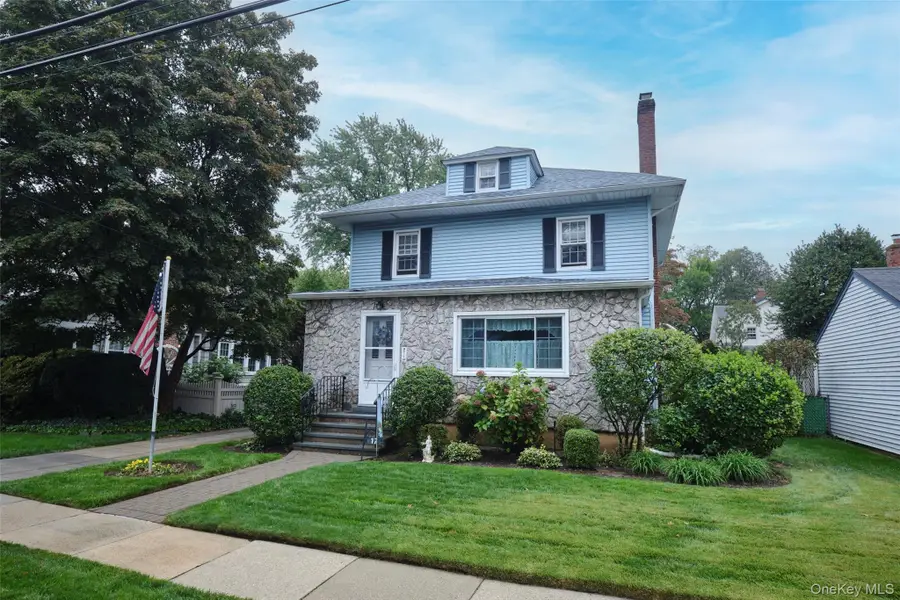 17 Concord Street, Floral Park, NY 11001 - Image #3