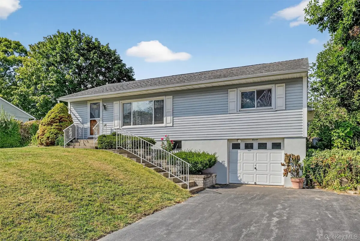 11 Hudson Drive, New Windsor, NY 12553 - Image #1