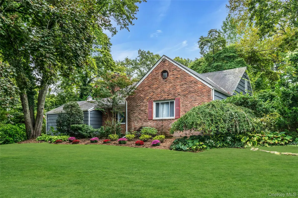 6 Harmony Road, Huntington, NY 11743 - Image #1