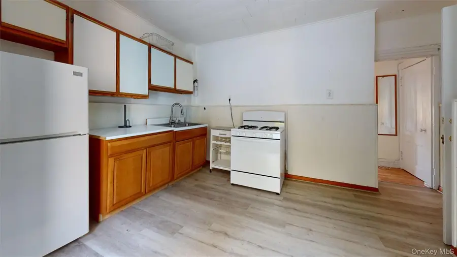 50 Croton Terrace, Yonkers, NY 10701 - Image #3