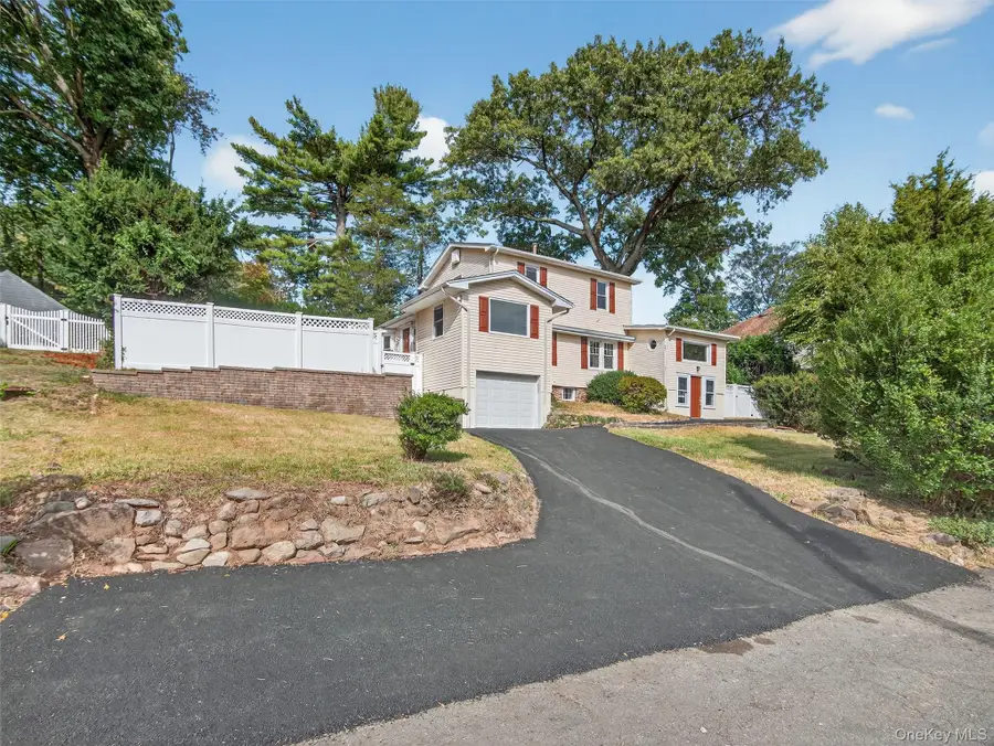 63 Lindbergh Lane, New City, NY 10956 - Image #2