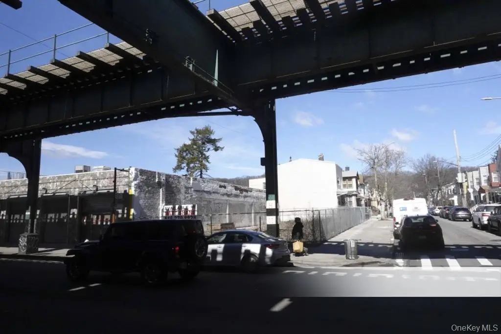 78-19 Jamaica Avenue, Woodhaven, NY 11421 - Image #1