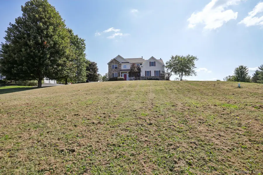 1 Brewster Court, Washingtonville, NY 10992 - Image #2