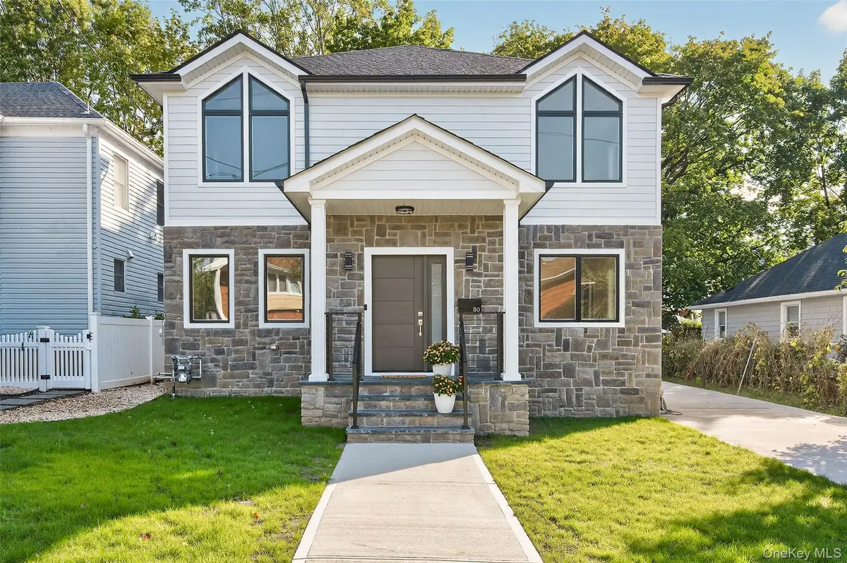 80 Clapham Avenue, Manhasset, NY 11030 - Image #1