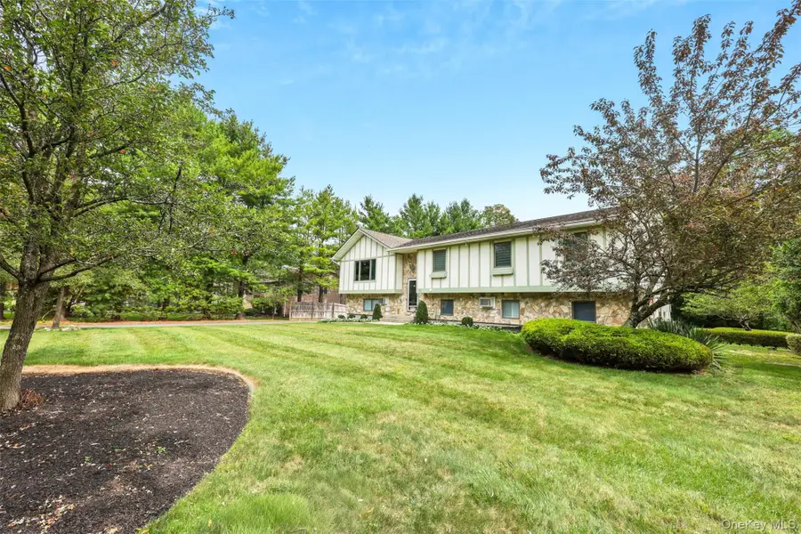 26 Ellington Way, Spring Valley, NY 10977 - Image #2
