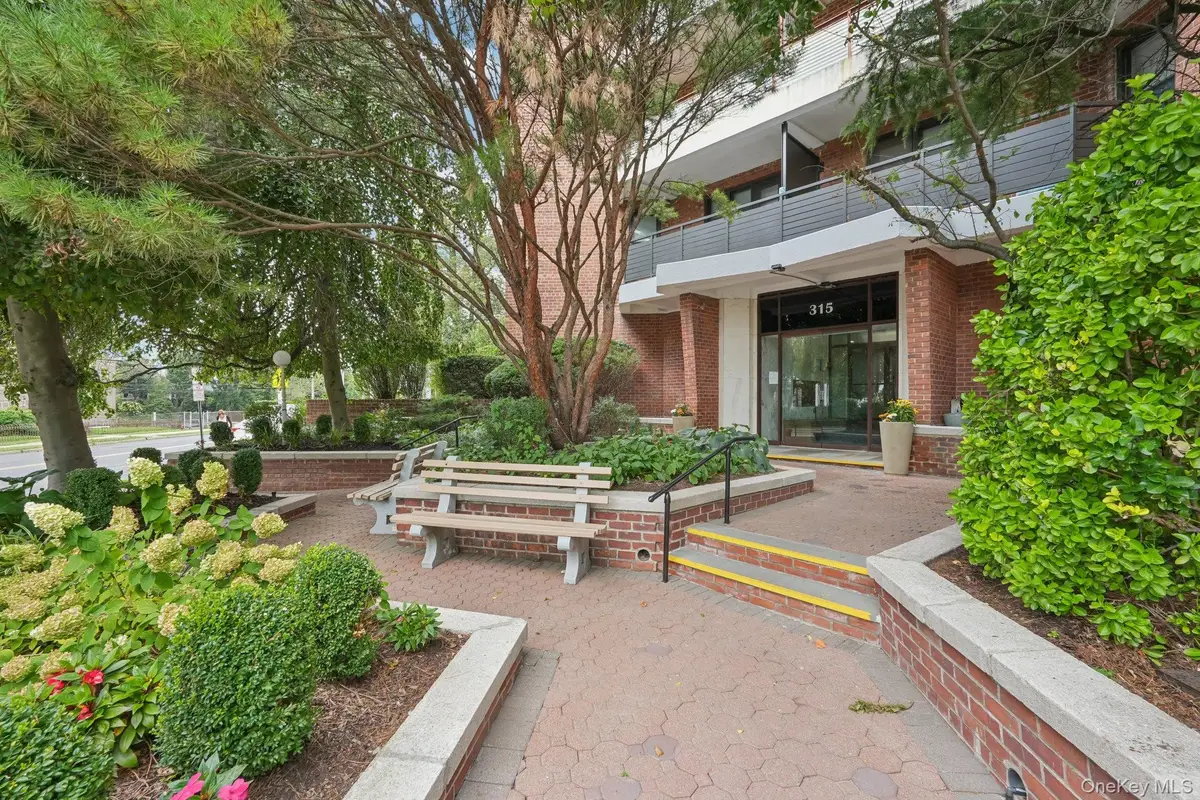 315 King Street #1L, Port Chester, NY 10573 - Image #1