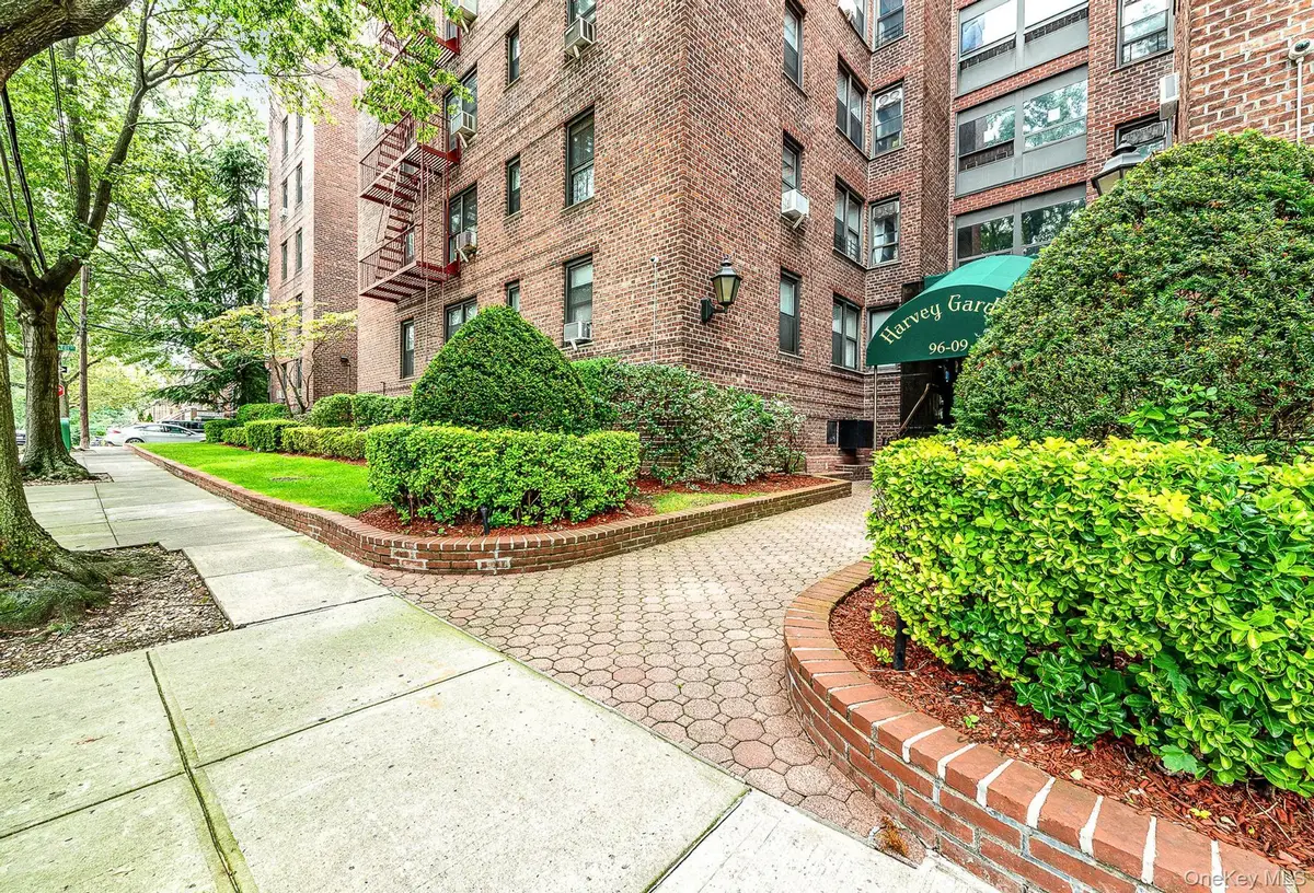 96-09 67th Avenue #1D, Rego Park, NY 11374 - Image #1