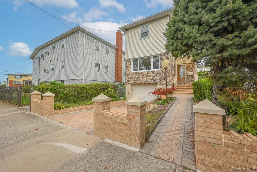 238-11 148th Drive, Rosedale, NY 11422 - Image #3