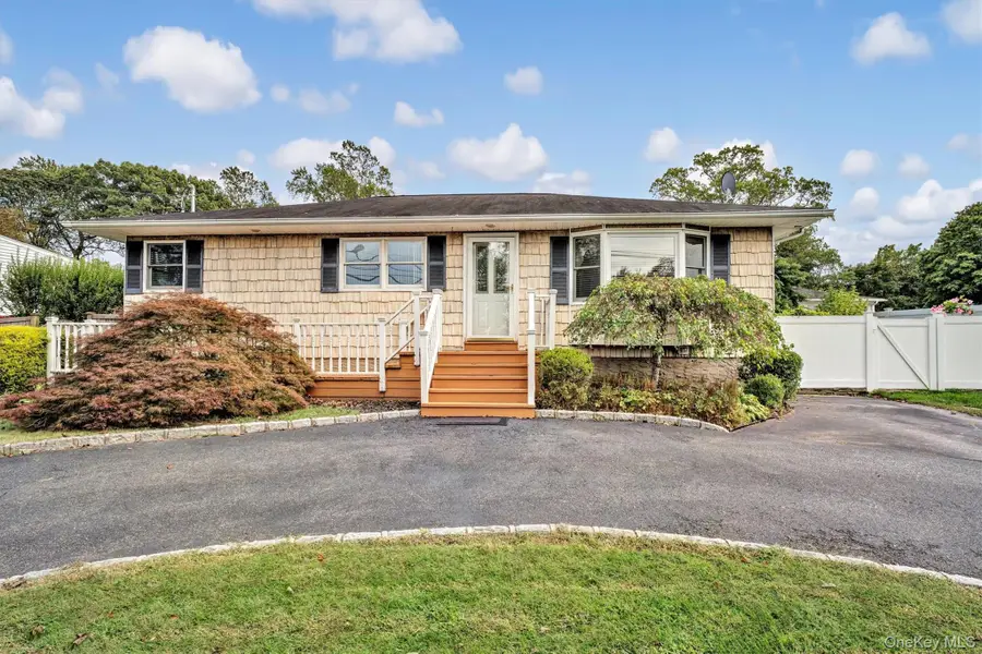 207 Juniper Road, Kings Park, NY 11754 - Image #3
