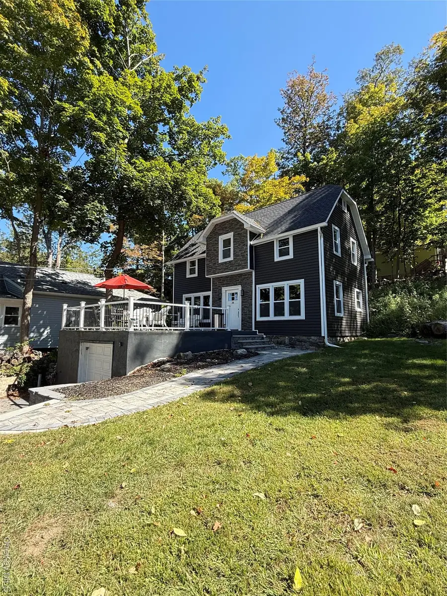 28 Sterling Road, Greenwood Lake, NY 10925 - Image #2