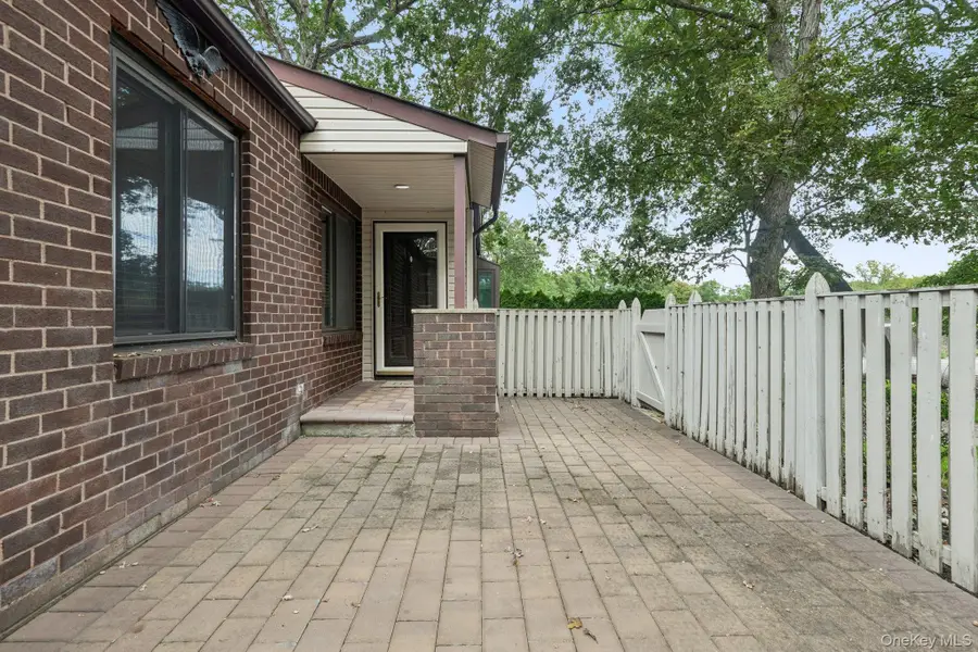 58 Birchwood Road, Coram, NY 11727 - Image #3