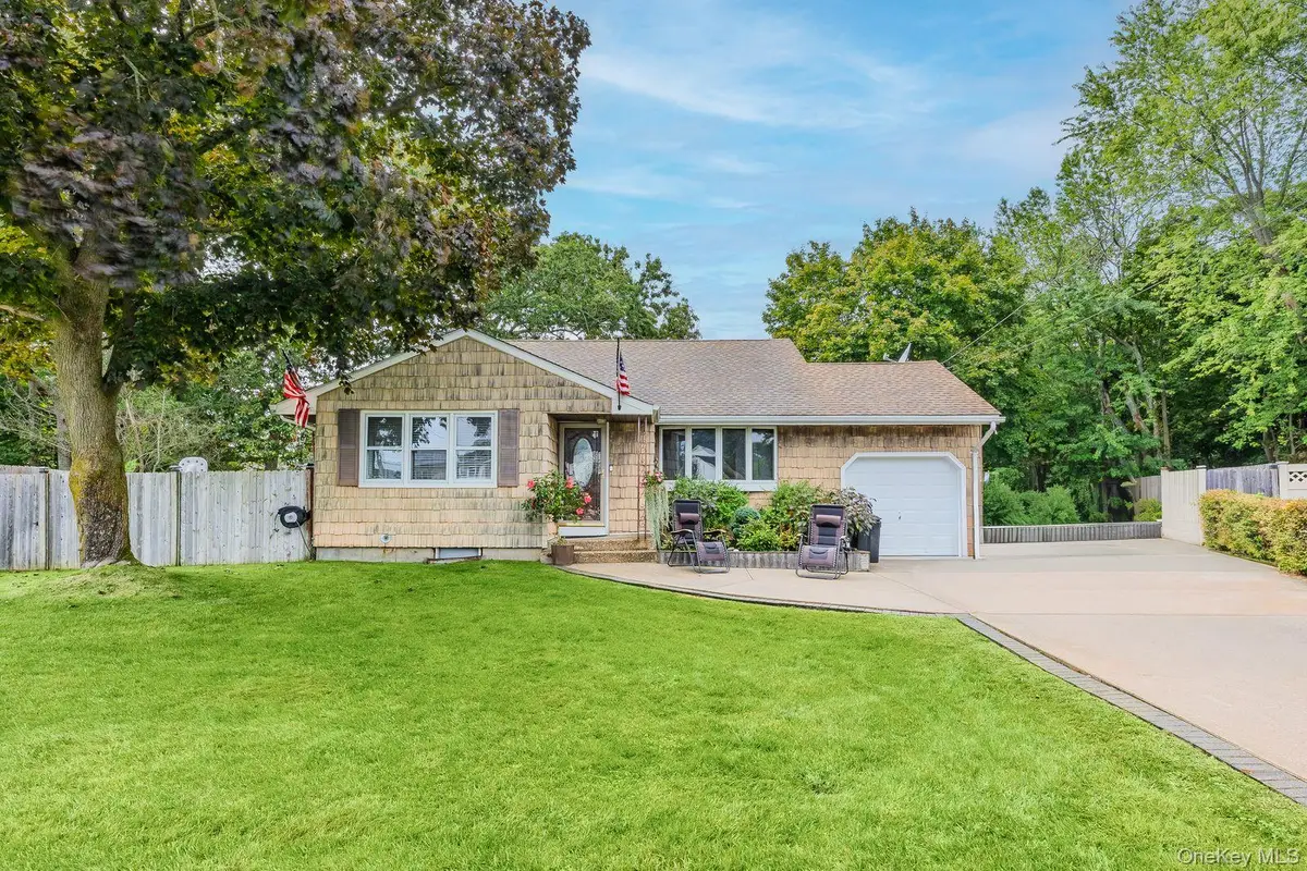 22 Larry Road, Selden, NY 11784 - Image #1