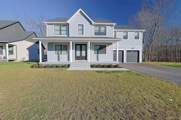 26 Wildwood Drive, Rock Tavern, NY 12575