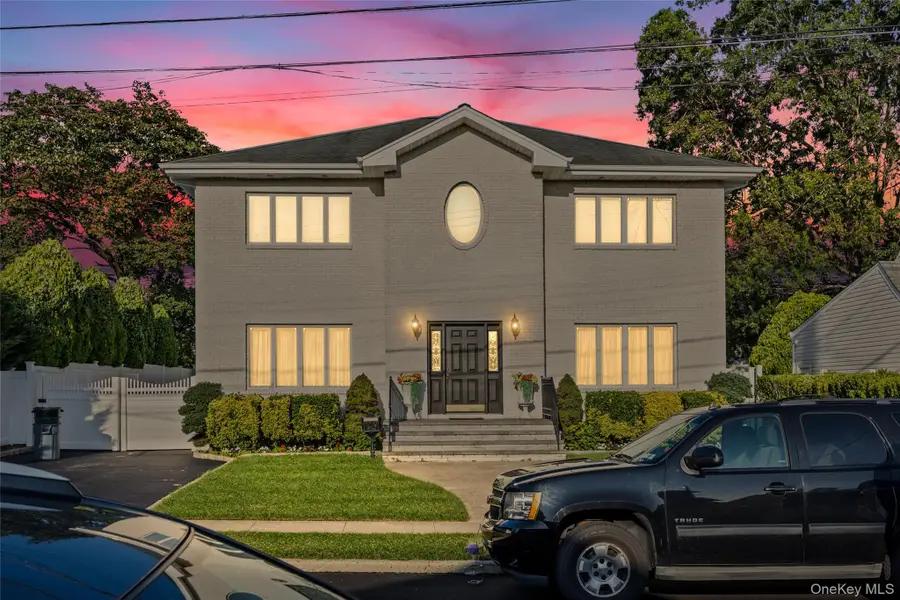 170 Mckinley Avenue, Franklin Square, NY 11010 - Image #2