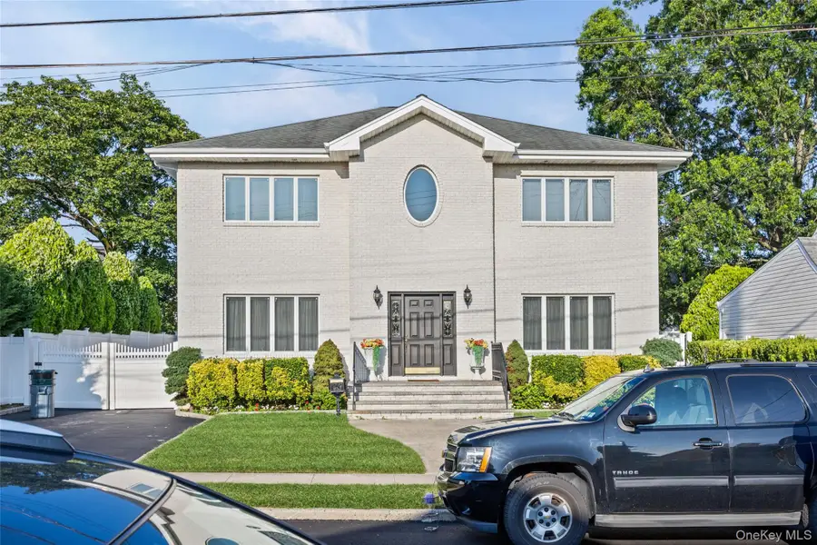 170 Mckinley Avenue, Franklin Square, NY 11010 - Image #3