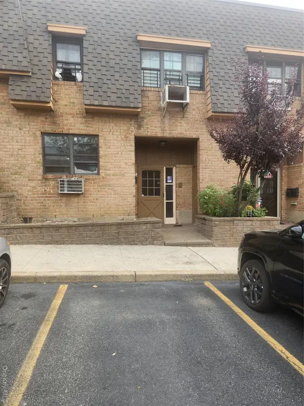 8412 98th Street #34, Woodhaven, NY 11421