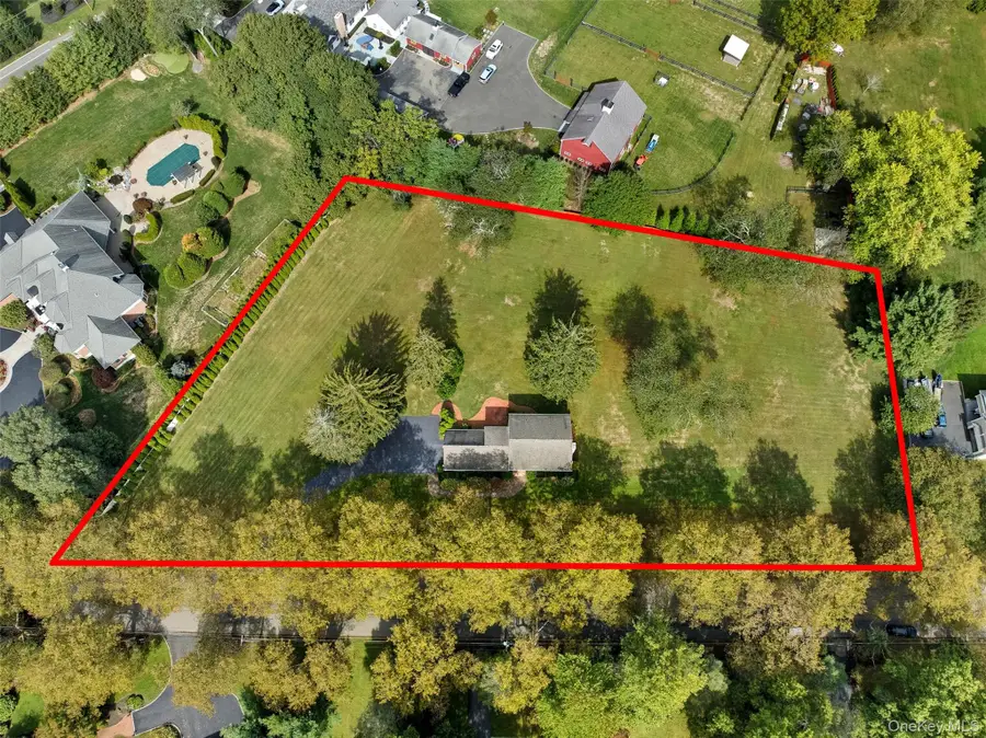 9 Snowball Drive, Cold Spring Harbor, NY 11724 - Image #3