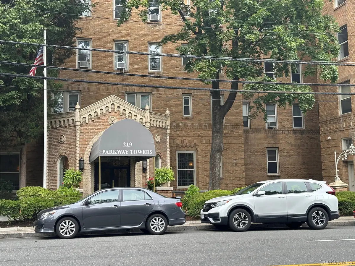 219 Bronx River Road #1G, Yonkers, NY 10704 - Image #1