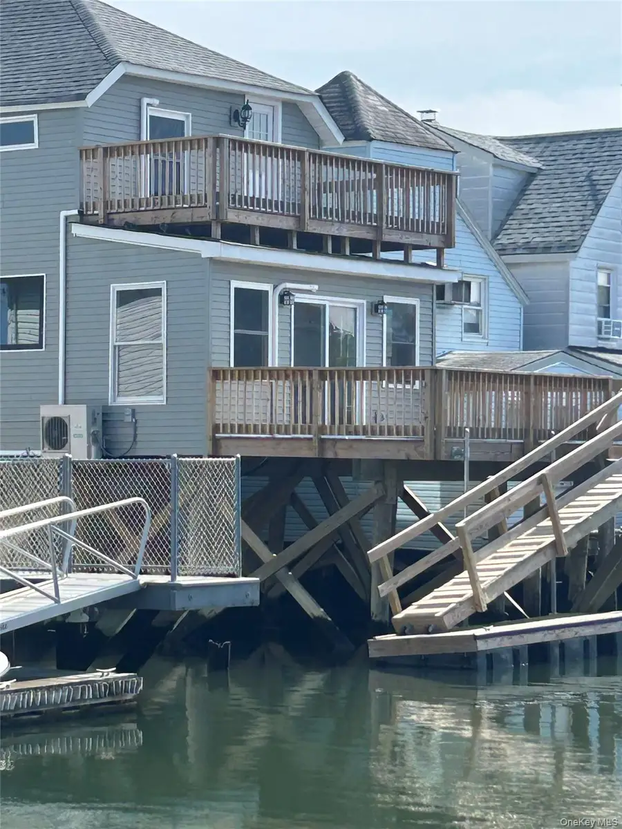 20 Bayview Avenue, Howard Beach, NY 11414 - Image #2