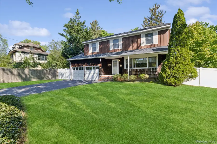126 Carley Avenue, Huntington, NY 11743 - Image #2