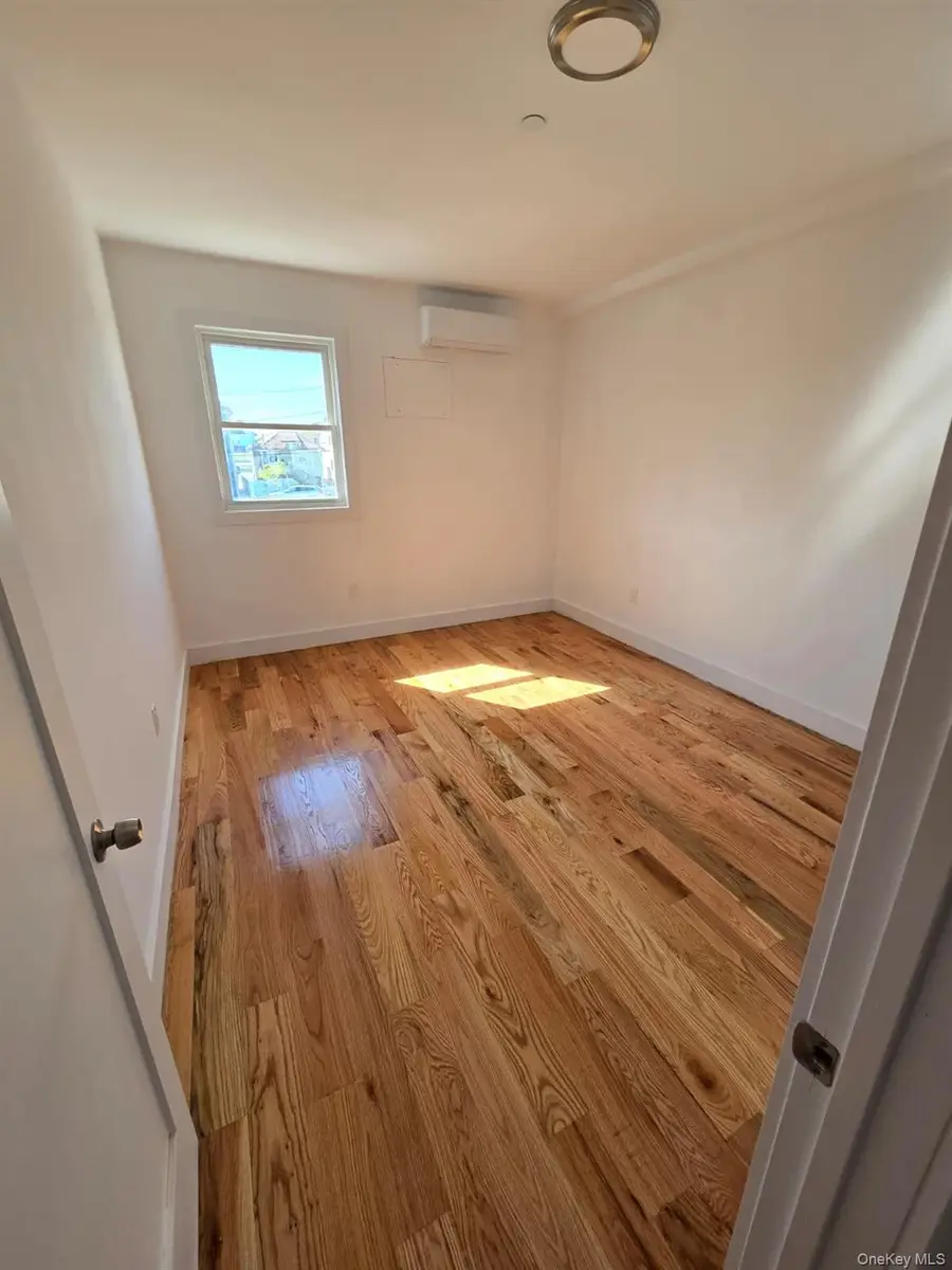 453 Beach 45 St, Far Rockaway, NY 11691 - Image #3