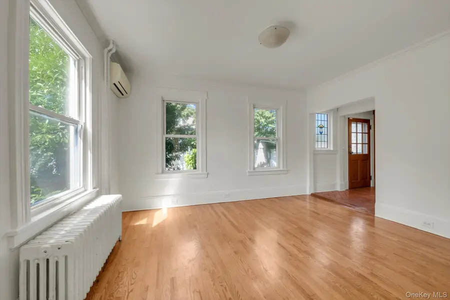 182 Berry Hill Road, Syosset, NY 11791 - Image #3