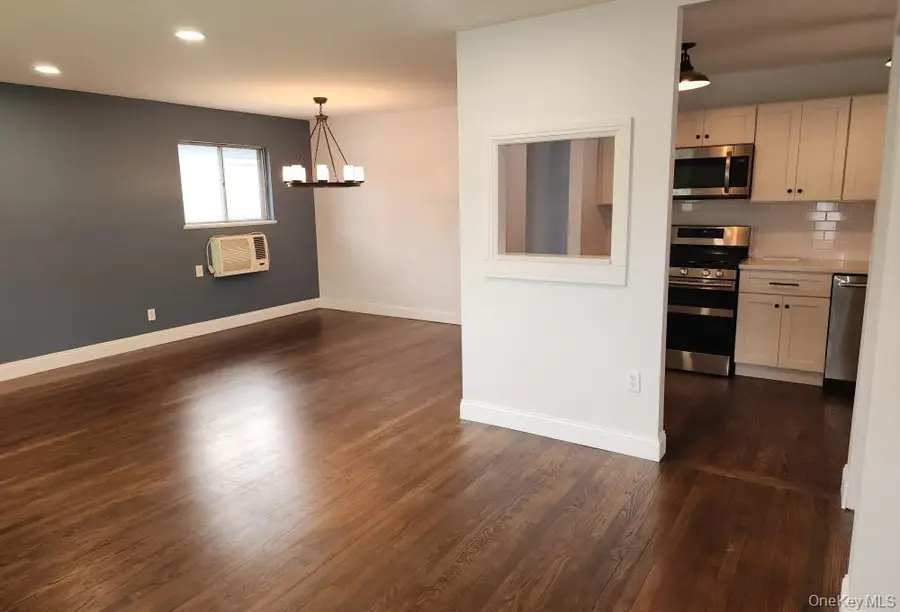 206 N Kentucky Avenue, Massapequa, NY 11758 - Image #3