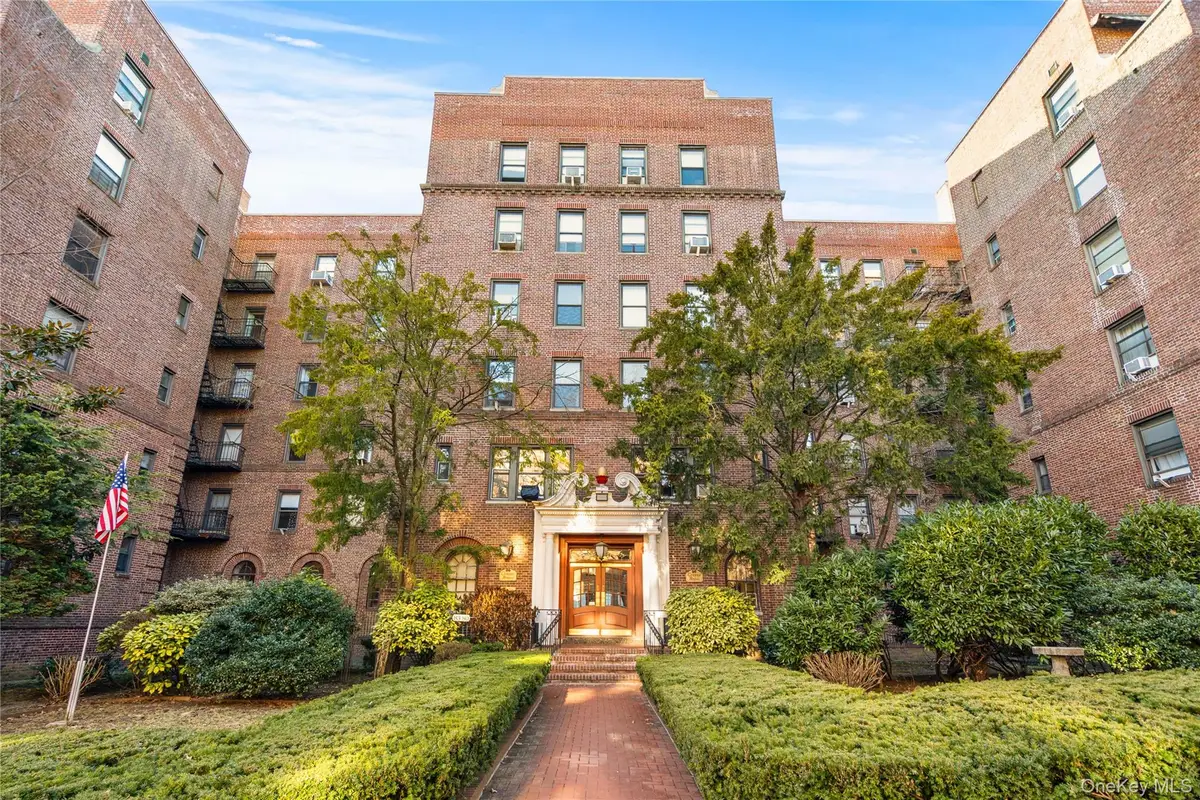 83-80 118th Street #4O, Kew Gardens, NY 11415 - Image #1