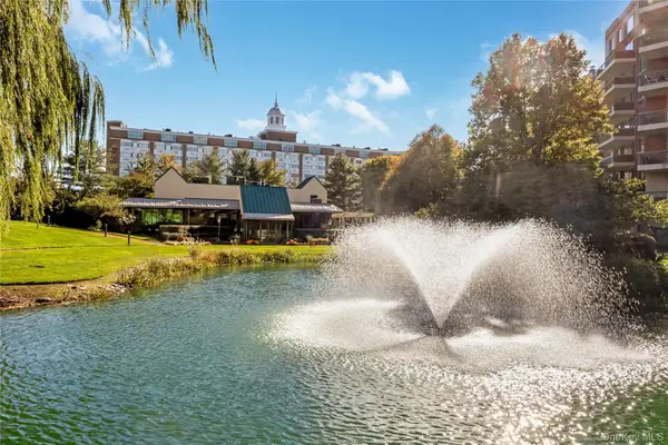 100 Hilton Avenue #M27, Garden City, NY 11530