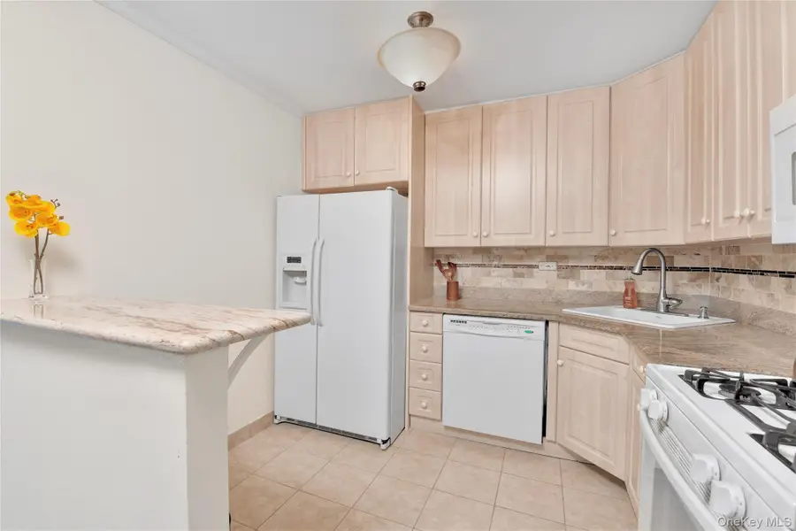 2 Bay Club Drive #7X, Bayside, NY 11360 - Image #3