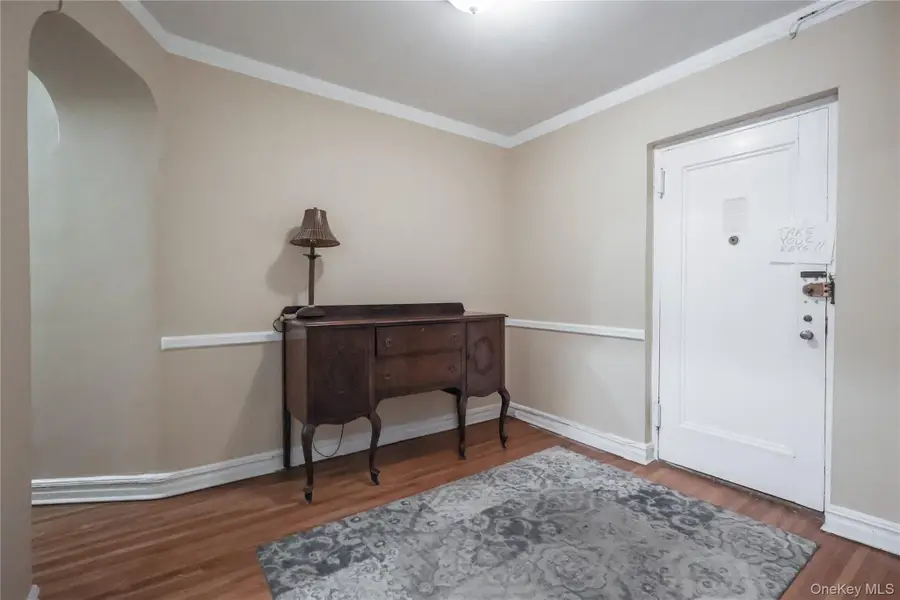 84-51 Beverly Rd #2W, Kew Gardens, NY 11415 - Image #3