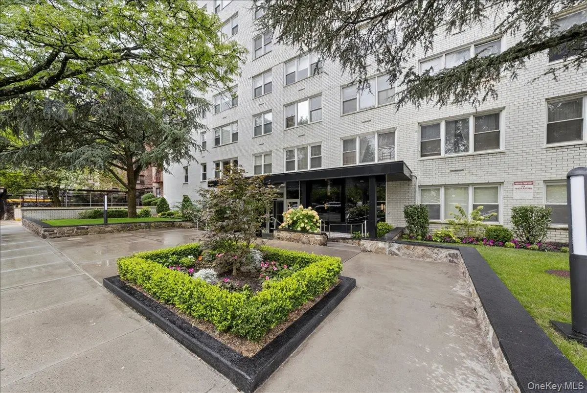 1170 Ocean Parkway #5D, Brooklyn, NY 11230 - Image #1