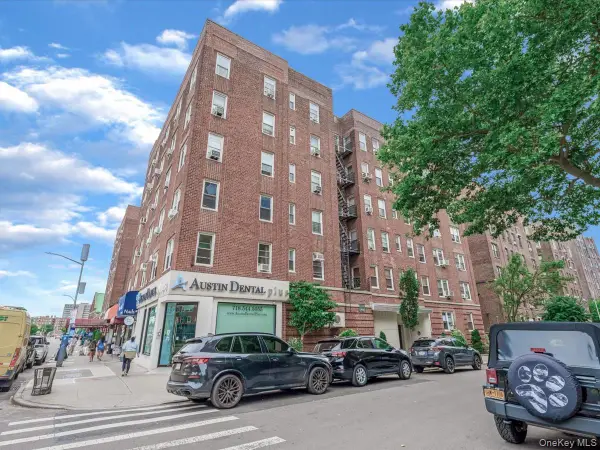 11034 73rd Road #4F, Forest Hills, NY 11375