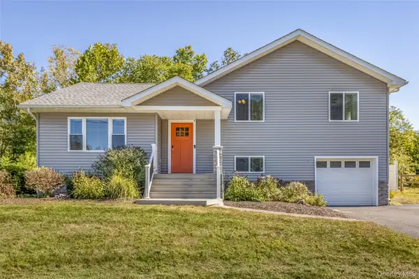 35 Morris Drive, Hyde Park, NY 12538