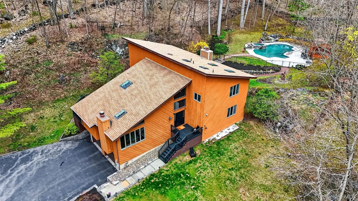 57 Chester Court, Cortlandt Manor, NY 10567 - #1