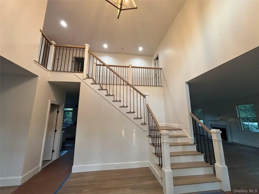 165 Main Avenue, Lake Grove, NY 11755 - Image #3