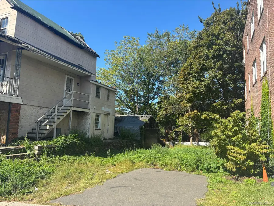 189 Brook Street, Scarsdale, NY 10583 - Image #2