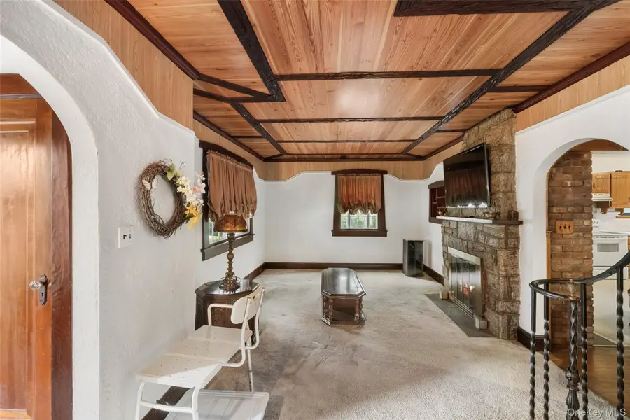 530 Jerusalem Avenue, Hicksville, NY 11801 - Image #3