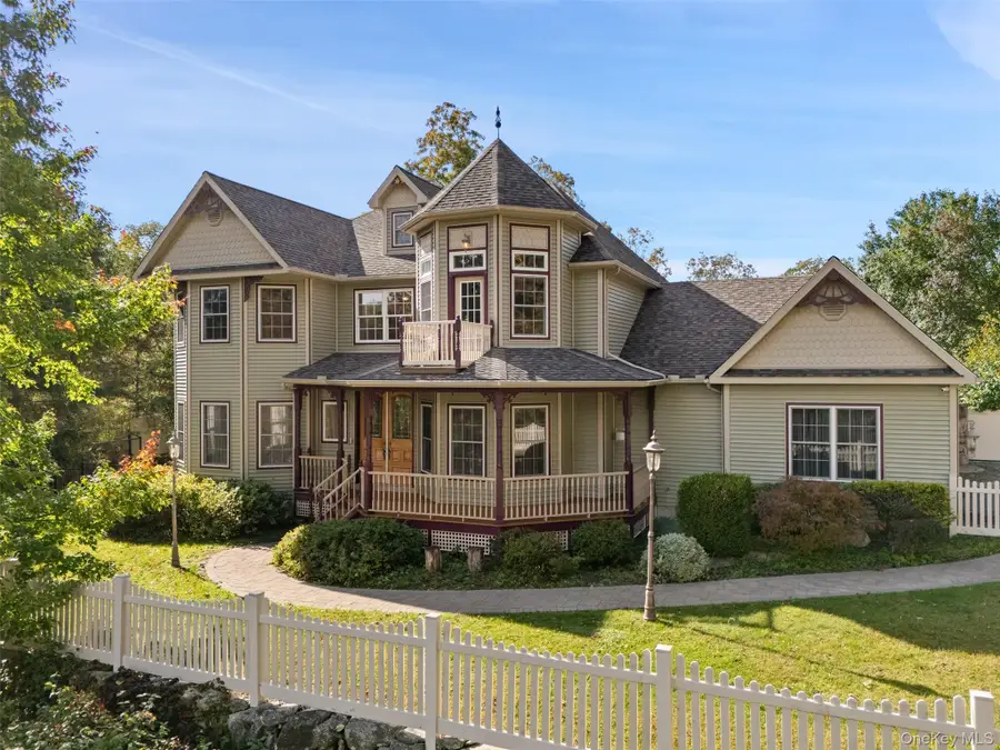 211 Woodmont Road, Hopewell Junction, NY 12533 - Image #2