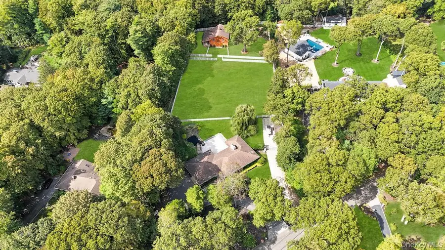 109 Oakside Drive, Smithtown, NY 11787 - Image #2