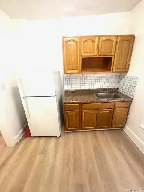 30 Macombs Place #24, New York, NY 10039 - Image #3