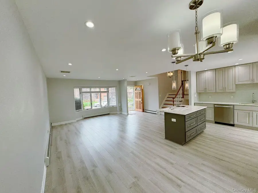 114 Celia Drive, Jericho, NY 11753 - #3