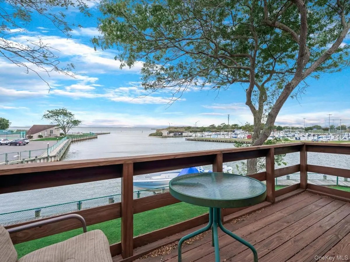 475 Mariners Way, Copiague, NY 11726 - Image #1