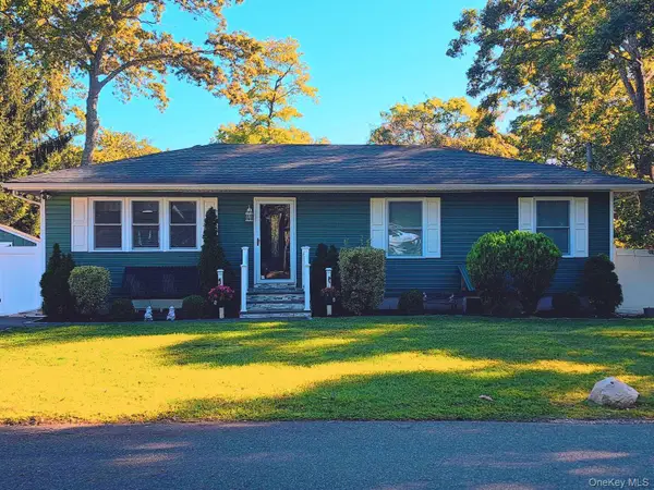 212 Locust Drive, Rocky Point, NY 11778