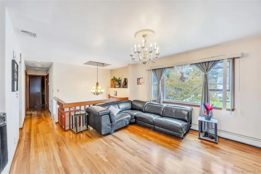 194 Cranford Boulevard, Mastic, NY 11950 - Image #3