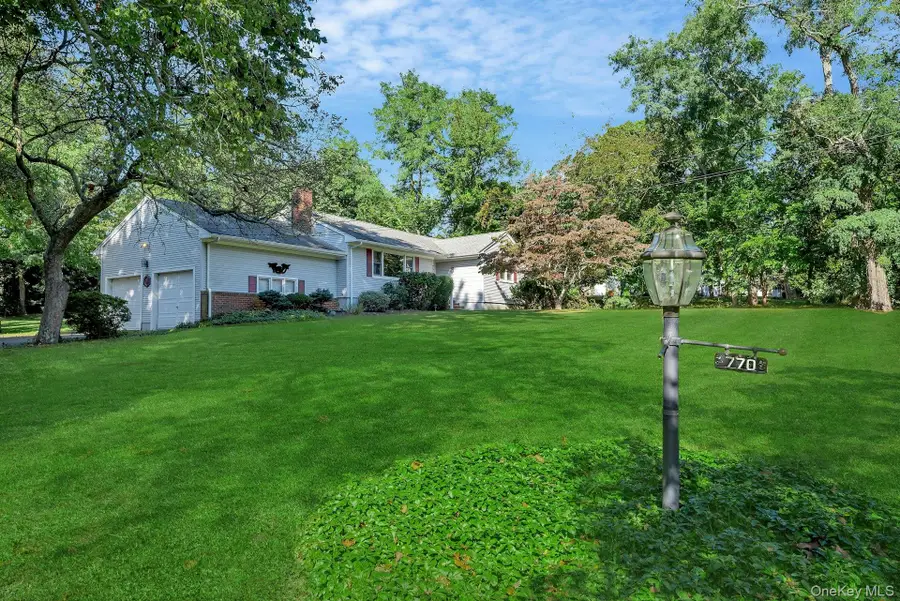 770 Meadow Lane, Mattituck, NY 11952 - Image #2